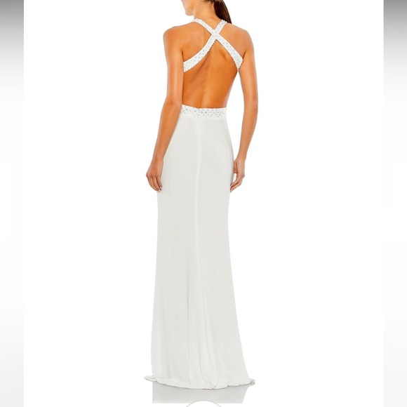 MAC DUGGAL Sequined Criss Cross Bodice Gown 4 - Picture 2 of 9